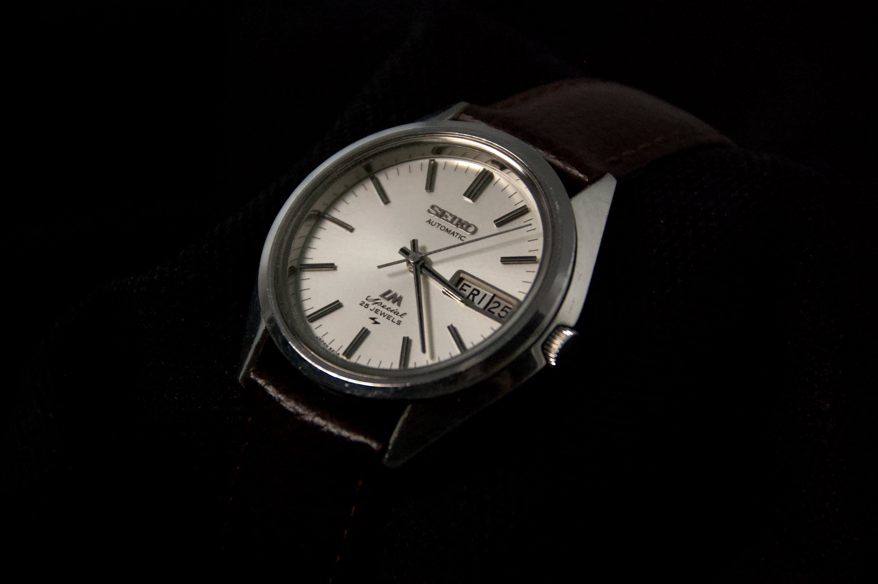The watch I currently wear (Nov-2020): Seiko LordMatic 5206-6130 |  moebiusband