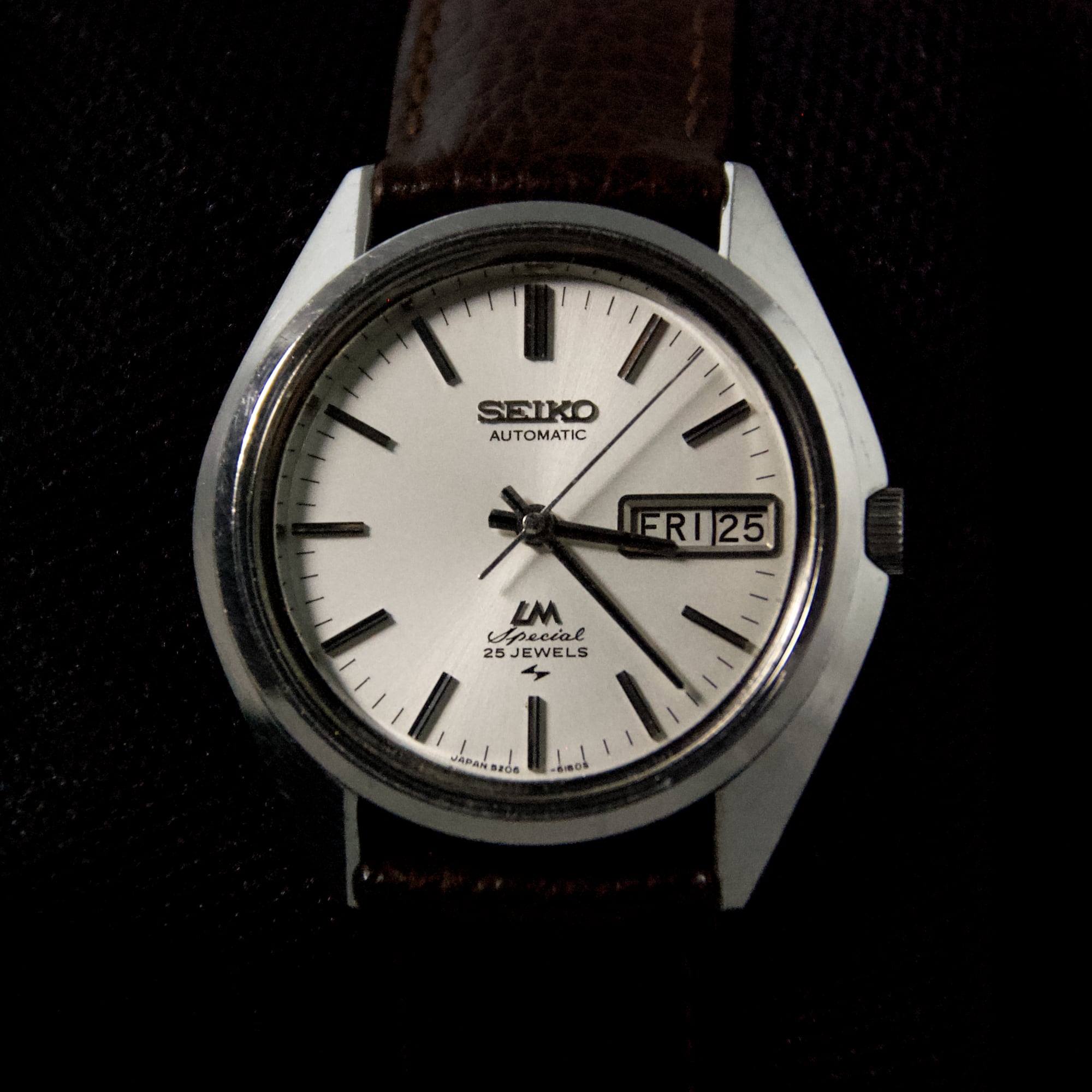 The watch I currently wear (Nov-2020): Seiko LordMatic 5206-6130 |  moebiusband